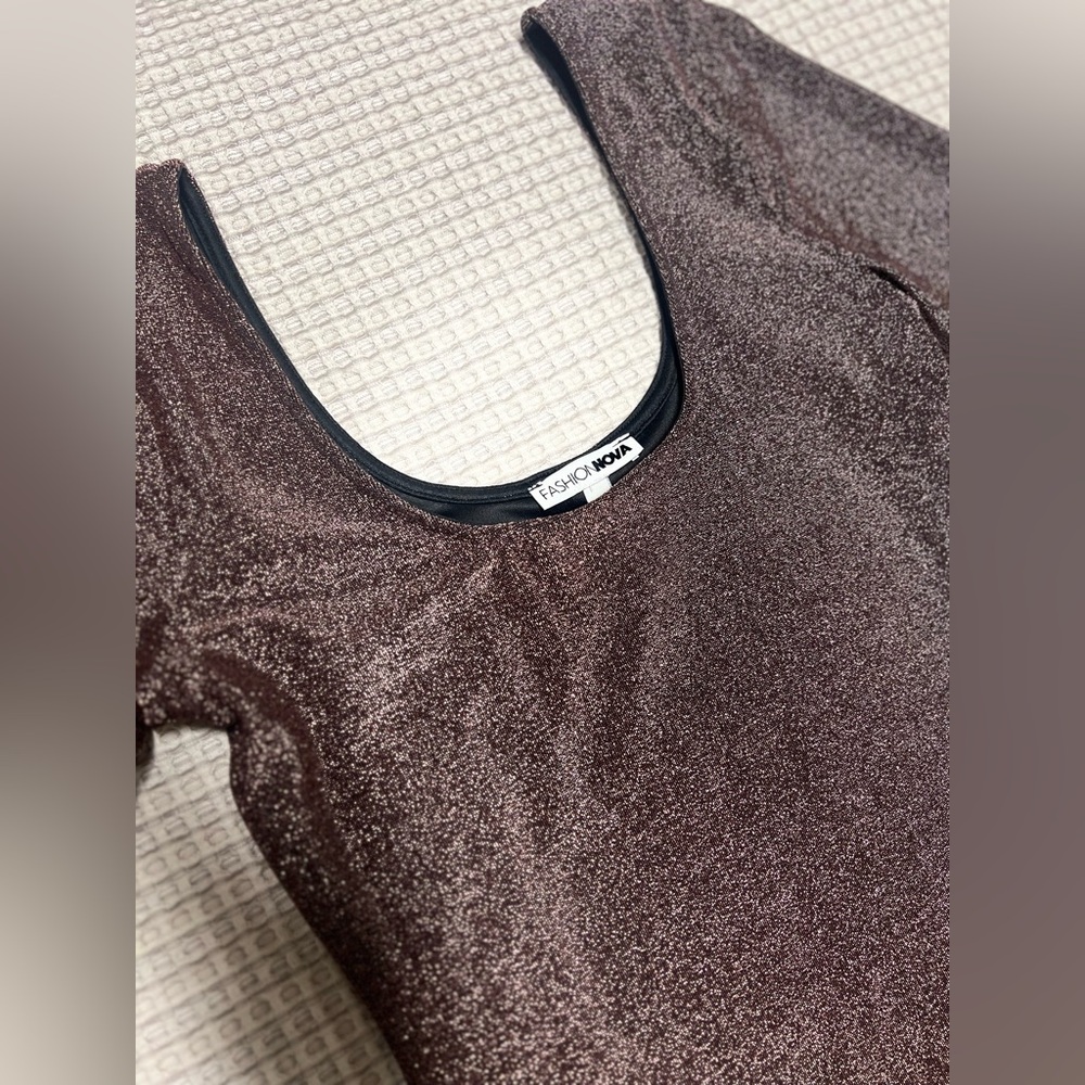 FASHION NOVA Maddie metallic maxi dress - Picture 5 of 8